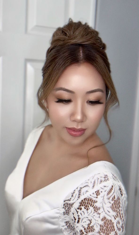 Bridal updo detail